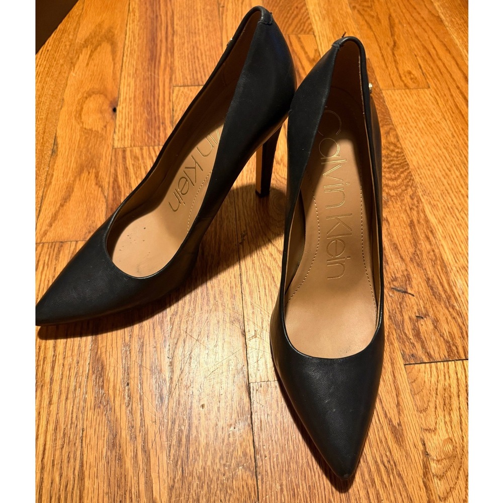 Calvin Klein Brady Pumps Black Leather Pointed Toe Heel Office Professional 8